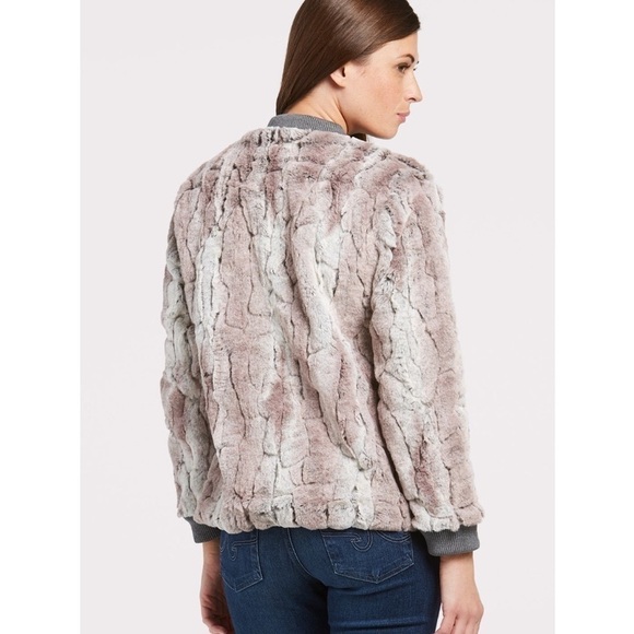 DYLAN SulkyFaux Fur Jacket, like new - Picture 5 of 7